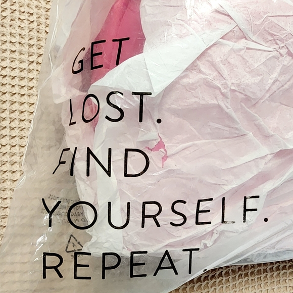 Beis x Barbie Mini Weekender Bag - Picture 15 of 15